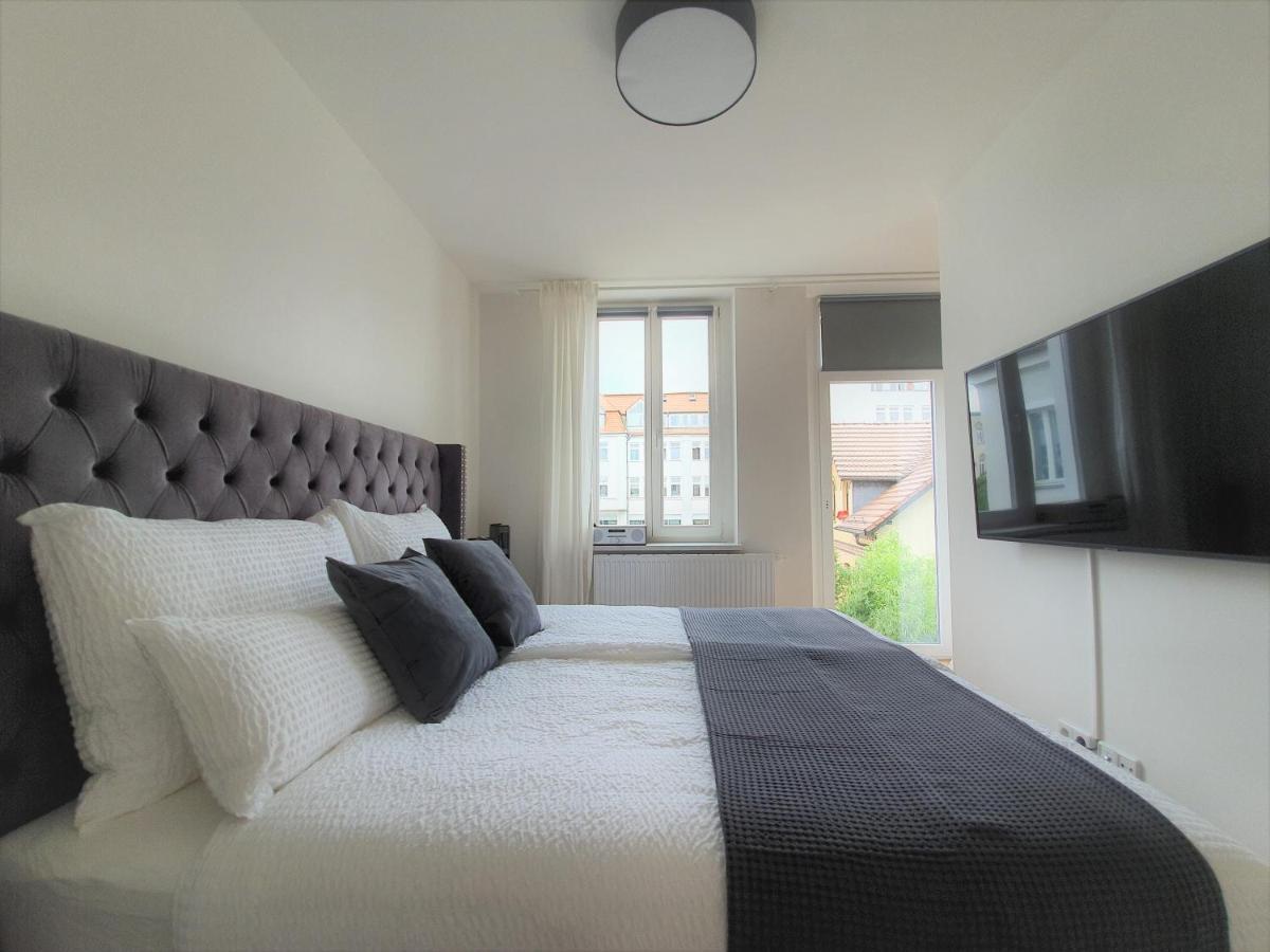 Pb Ferienwohnungen - Fewo 4 - Stilvoll Eingerichtetes Studio Im Herzen Senftenbergs Buitenkant foto